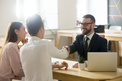 how to sell cyber insurance