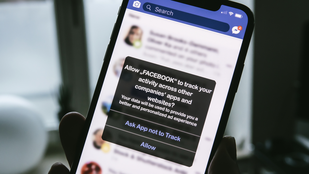  In light of FTC violations, Facebook asks its users for authorization to track their activities across apps and websites. 